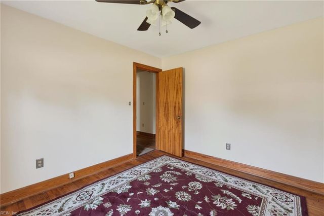 1875 Ames CIR W, Chesapeake, VA 23321