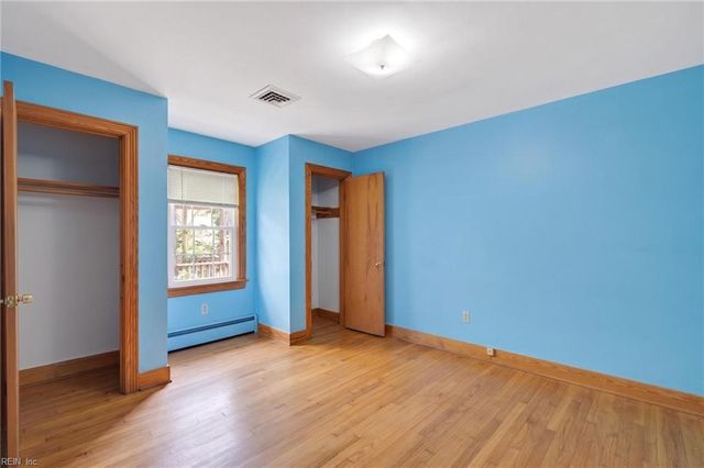1875 Ames CIR W, Chesapeake, VA 23321