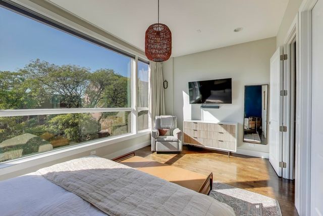 2910 W Palmer Street 2, Chicago, IL 60647