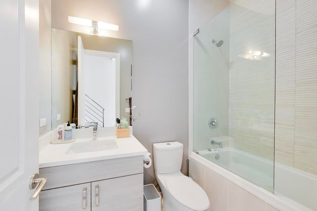 2910 W Palmer Street 2, Chicago, IL 60647