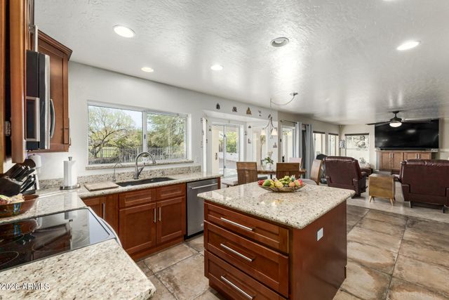 4627 E LA MIRADA Way, Phoenix, AZ 85044