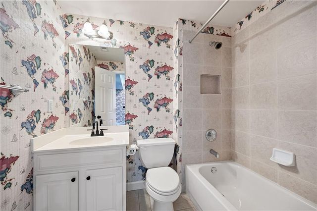 4386 Paces Point Circle SE, Smyrna, GA 30080