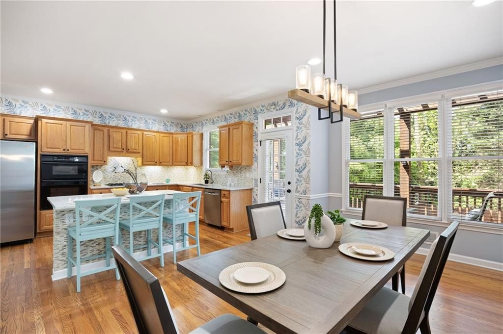 Image 12 of property listing at 4386 Paces Point Circle SE, Smyrna, GA 30080