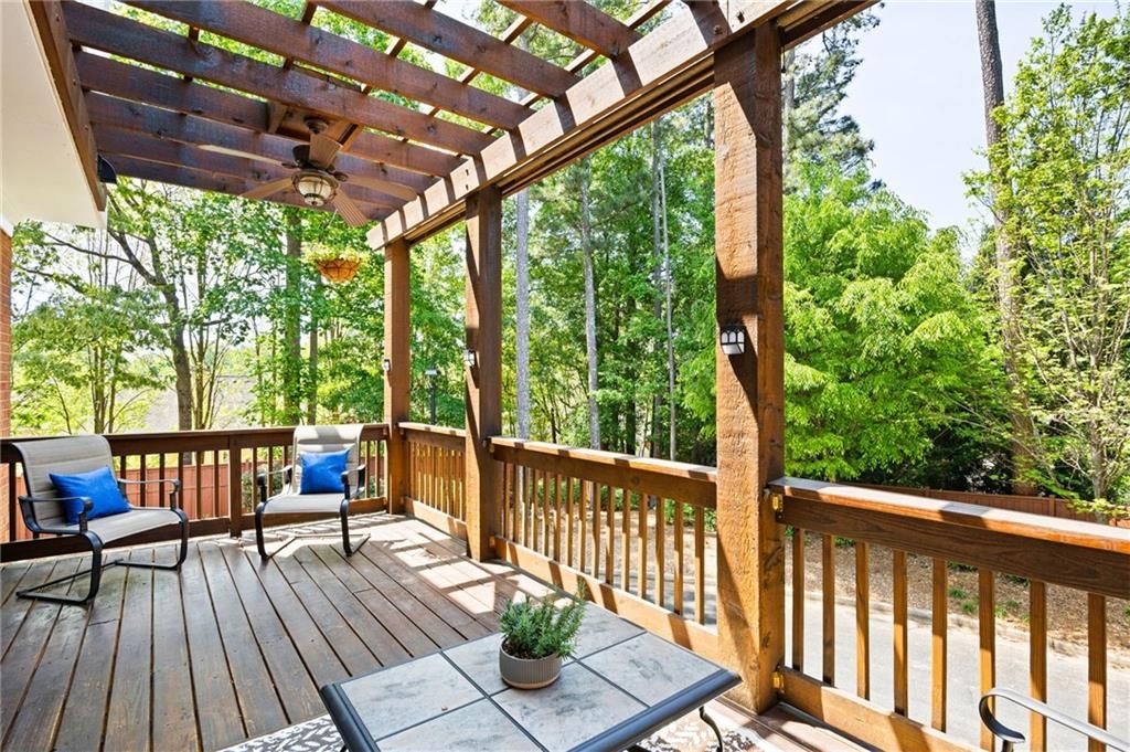 Image 19 of property listing at 4386 Paces Point Circle SE, Smyrna, GA 30080