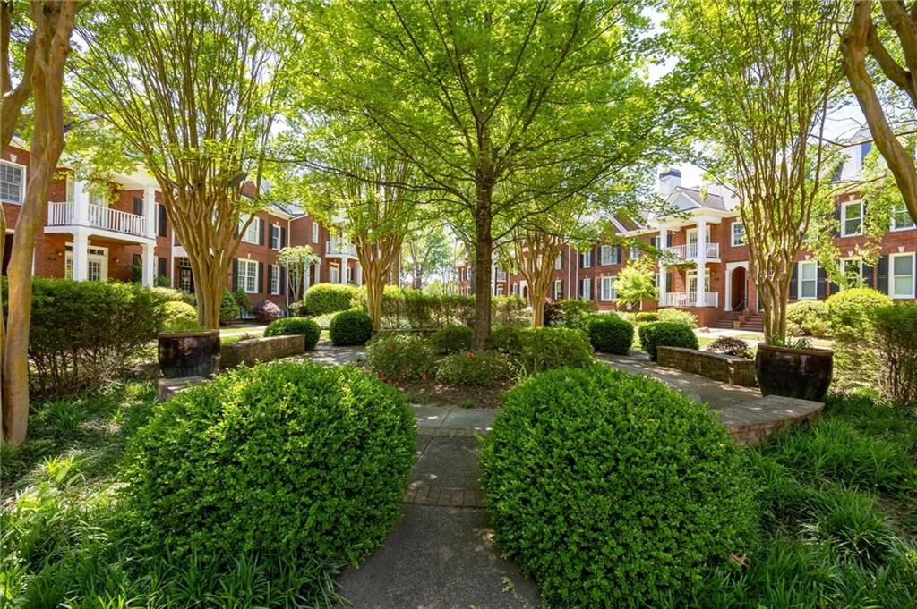 Image 43 of property listing at 4386 Paces Point Circle SE, Smyrna, GA 30080