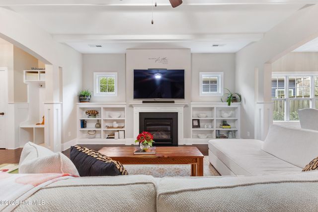 346 Hanover Lakes Drive, Wilmington, NC 28401