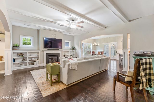 346 Hanover Lakes Drive, Wilmington, NC 28401