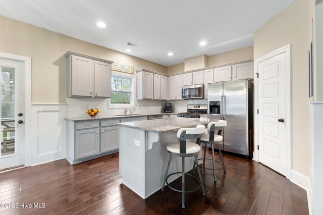 346 Hanover Lakes Drive, Wilmington, NC 28401