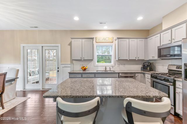 346 Hanover Lakes Drive, Wilmington, NC 28401