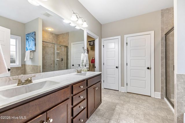 346 Hanover Lakes Drive, Wilmington, NC 28401