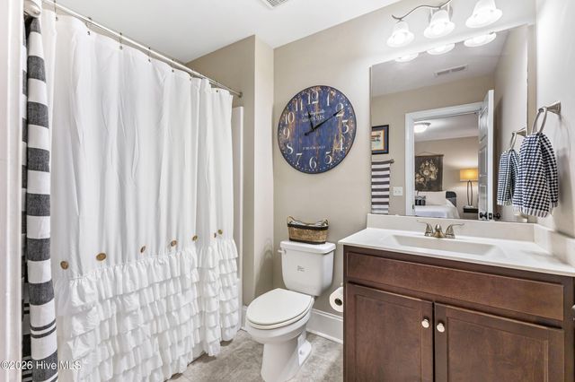 346 Hanover Lakes Drive, Wilmington, NC 28401