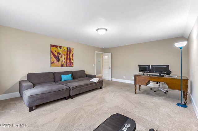 346 Hanover Lakes Drive, Wilmington, NC 28401