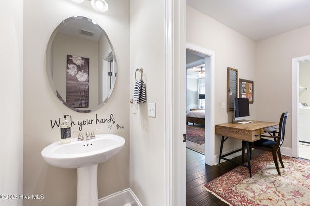 346 Hanover Lakes Drive, Wilmington, NC 28401