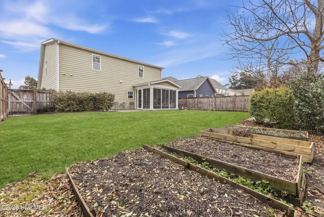 346 Hanover Lakes Drive, Wilmington, NC 28401