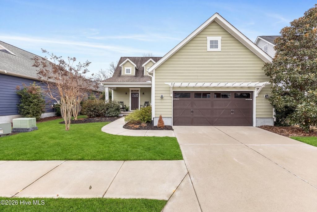 346 Hanover Lakes Drive, Wilmington, NC 28401