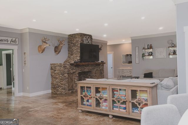 1576 Dripping Springs Road, Lafayette, GA 30728