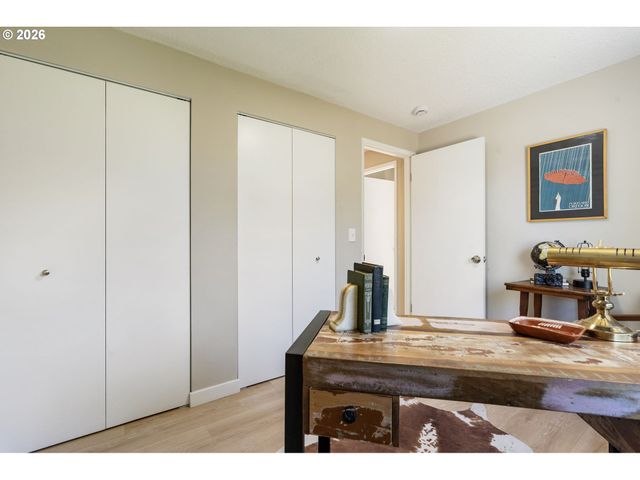 280 Nw 23RD St, Gresham, OR 97030