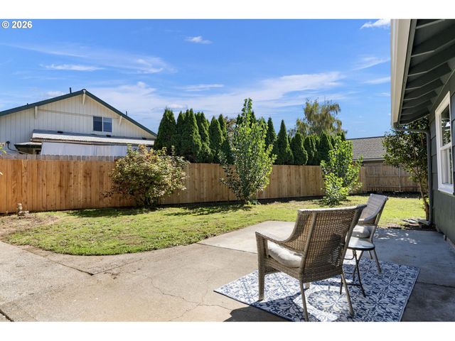 280 Nw 23RD St, Gresham, OR 97030