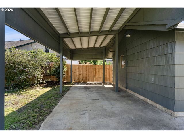 280 Nw 23RD St, Gresham, OR 97030