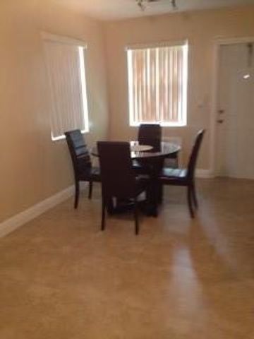 2325 Garfield Street 15, Hollywood, FL 33020