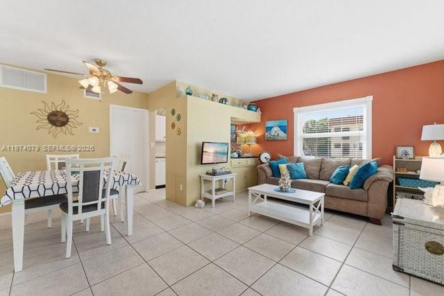 4658 Bougainvilla Dr 56, Lauderdale By The Sea, FL 33308