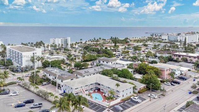 4658 Bougainvilla Dr 56, Lauderdale By The Sea, FL 33308