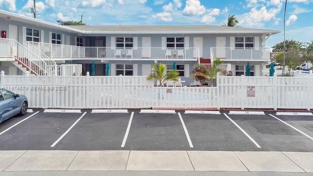 4658 Bougainvilla Dr 56, Lauderdale By The Sea, FL 33308