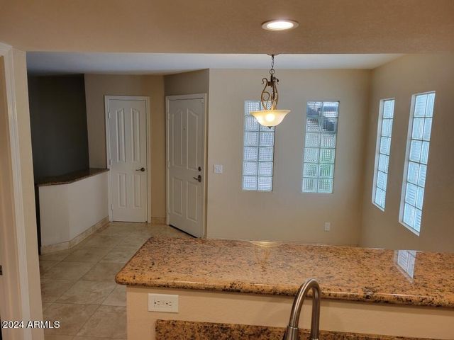 3235 E Camelback Road Unit 107, Phoenix, AZ 85018