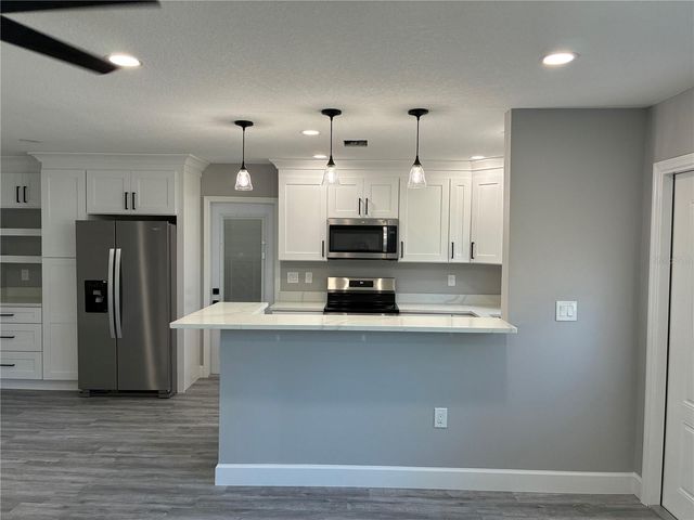 9024 2ND STREET N, St Petersburg, FL 33702