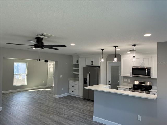 9024 2ND STREET N, St Petersburg, FL 33702