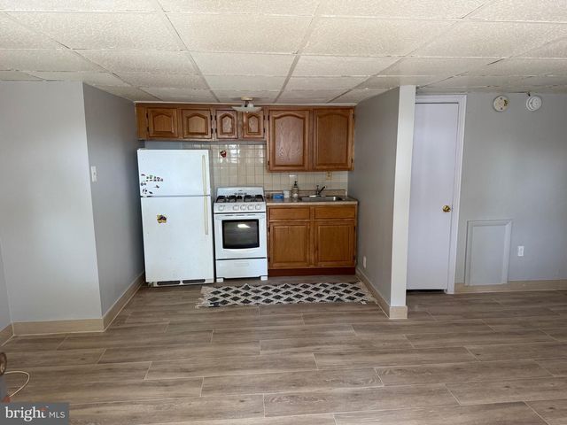 1041 FANSHAWE ST, Philadelphia, PA 19111