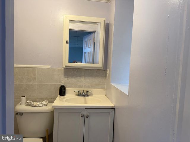 1041 FANSHAWE ST, Philadelphia, PA 19111