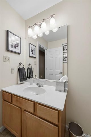 11 Lambeth Lane, Dardenne Prairie, MO 63368