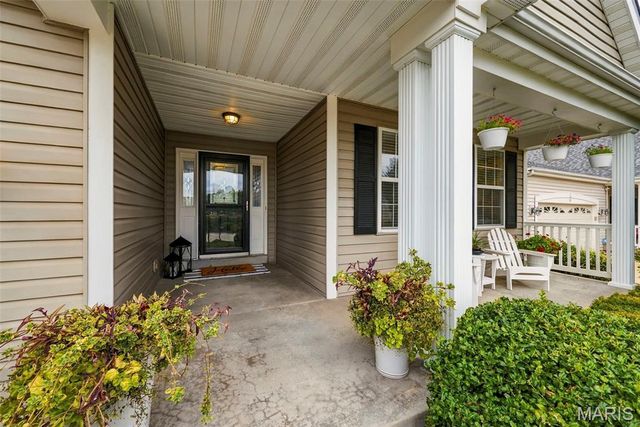 11 Lambeth Lane, Dardenne Prairie, MO 63368