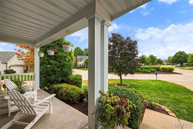 11 Lambeth Lane, Dardenne Prairie, MO 63368
