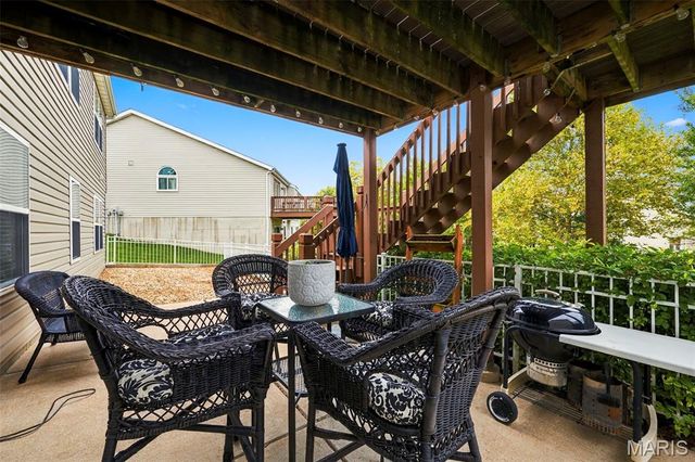 11 Lambeth Lane, Dardenne Prairie, MO 63368