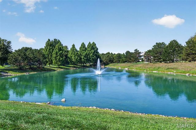 11 Lambeth Lane, Dardenne Prairie, MO 63368