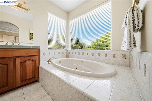 720 Rutherford Cir, Brentwood, CA 94513