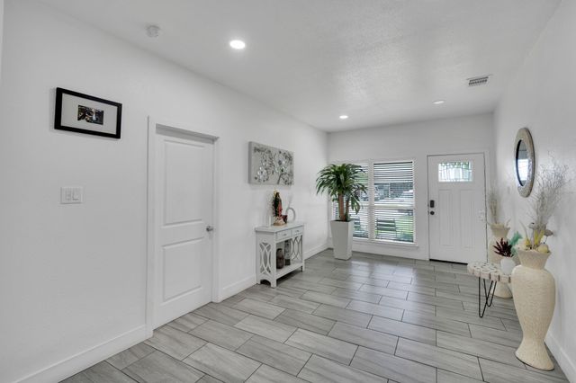 206 E Chico Drive, Garland, TX 75041