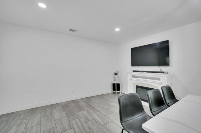 206 E Chico Drive, Garland, TX 75041