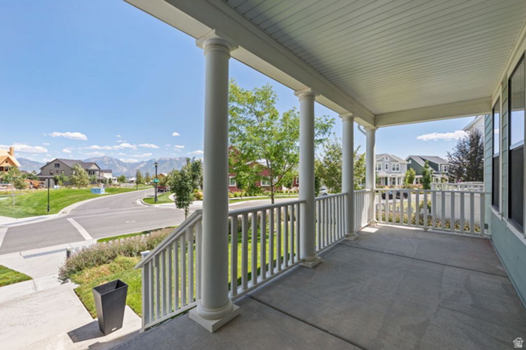 11524 S SILVER POND DR, South Jordan, UT 84009 — photo 2