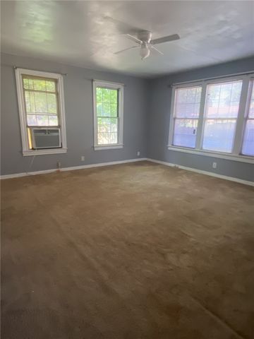 323 W 4th St, Alice, TX 78332