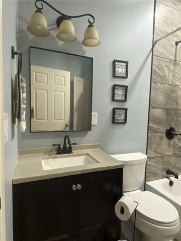 323 W 4th St, Alice, TX 78332