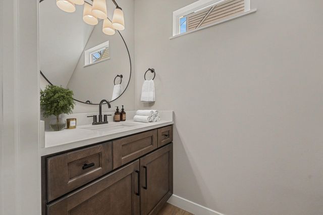 6839 Missouri Avenue, Hammond, IN 46323