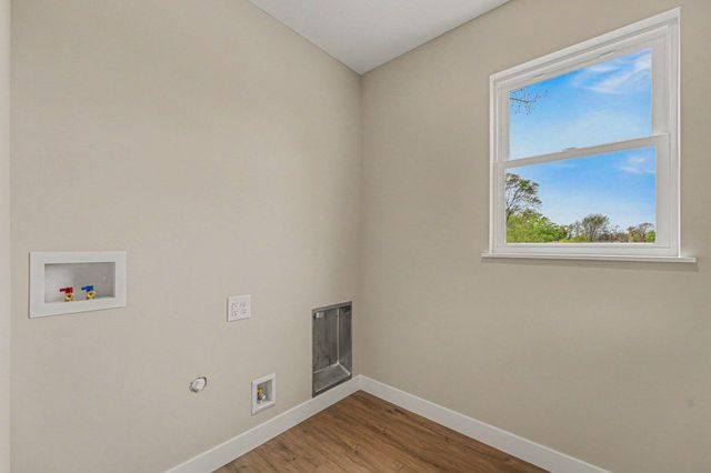 6839 Missouri Avenue, Hammond, IN 46323