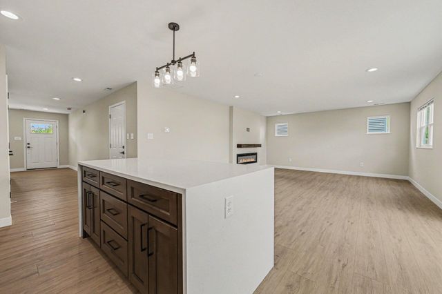 6839 Missouri Avenue, Hammond, IN 46323