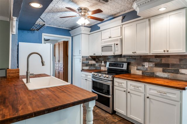 2508 Canterbury Drive, Carrollton, TX 75006