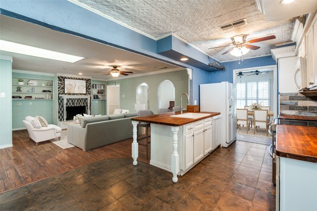 2508 Canterbury Drive, Carrollton, TX 75006