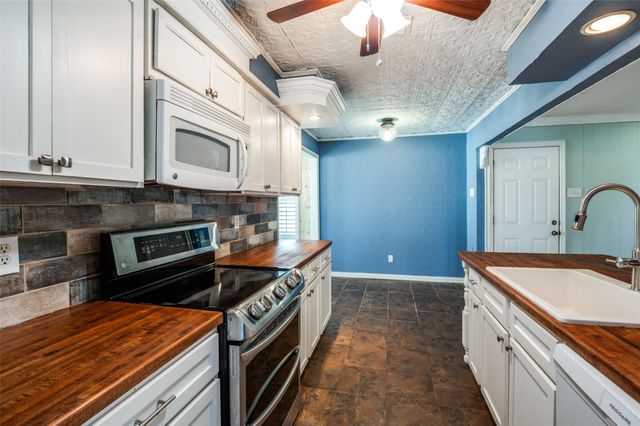 2508 Canterbury Drive, Carrollton, TX 75006