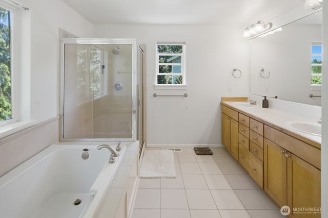 11308 SE 71st Place, Newcastle, WA 98056